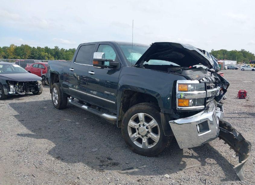 2018 Chevrolet Silverado 2500HD LTZ (VIN 1GC1KWEY4JF240585) main photo