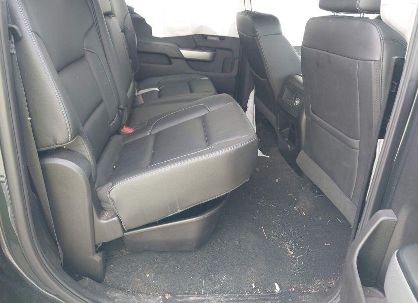 Photo 8 of 2018 Chevrolet Silverado 2500HD LTZ (VIN 1GC1KWEY4JF240585)