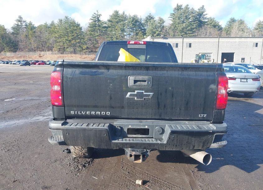 Photo 16 of 2017 Chevrolet Silverado 2500HD LTZ (VIN 1GC1KWEY5HF232067)