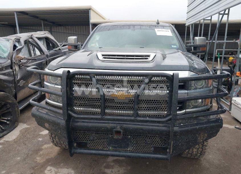 Photo 12 of 2018 Chevrolet Silverado 2500HD LTZ (VIN 1GC1KWEY5JF280206)