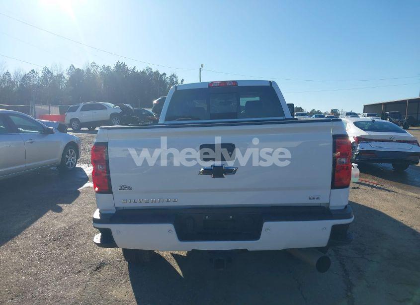 Photo 16 of 2018 Chevrolet Silverado 2500HD LTZ (VIN 1GC1KWEY7JF109344)