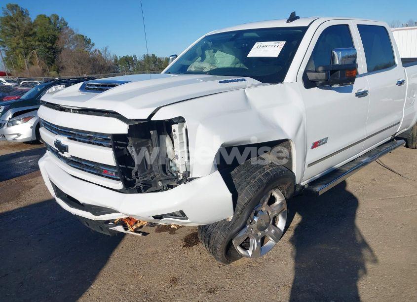 Photo 17 of 2018 Chevrolet Silverado 2500HD LTZ (VIN 1GC1KWEY7JF109344)