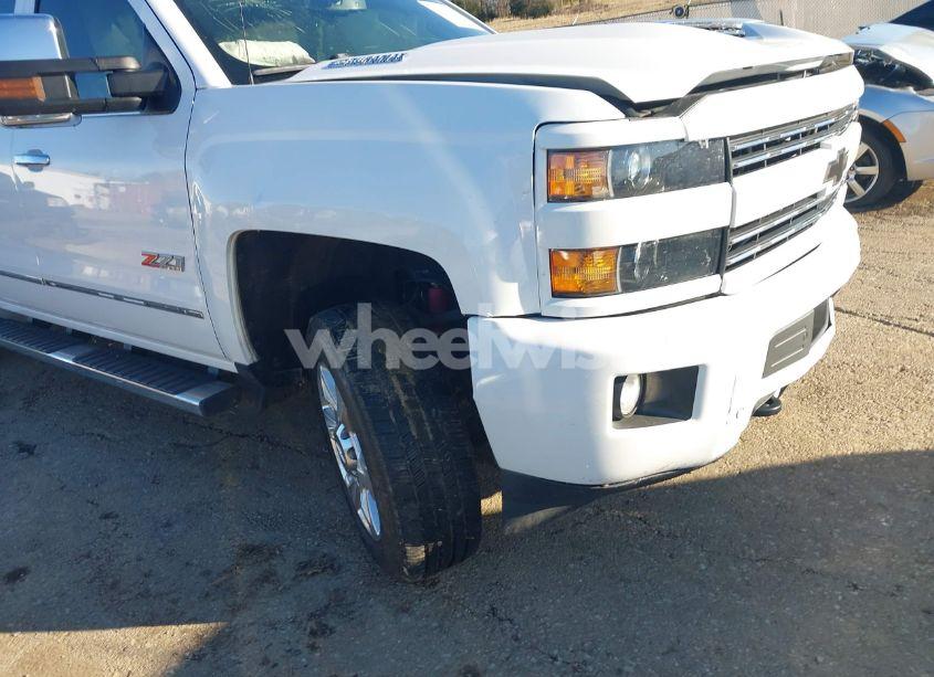 Photo 18 of 2018 Chevrolet Silverado 2500HD LTZ (VIN 1GC1KWEY7JF109344)