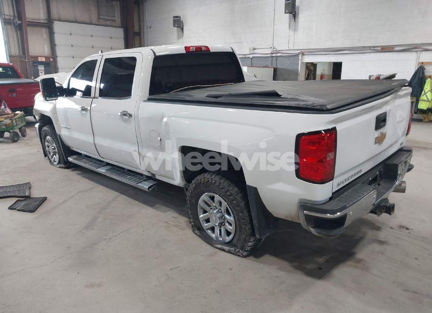 Photo 3 of 2017 Chevrolet Silverado 2500HD LTZ (VIN 1GC1KWEY8HF226862)
