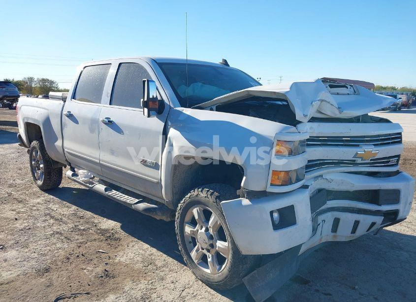 2018 Chevrolet Silverado 2500HD LTZ (VIN 1GC1KWEY8JF224454) main photo