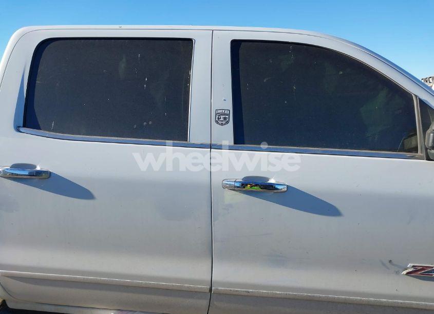 Photo 13 of 2018 Chevrolet Silverado 2500HD LTZ (VIN 1GC1KWEY8JF224454)