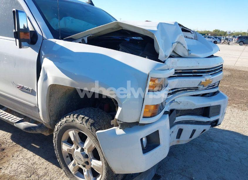 Photo 6 of 2018 Chevrolet Silverado 2500HD LTZ (VIN 1GC1KWEY8JF224454)