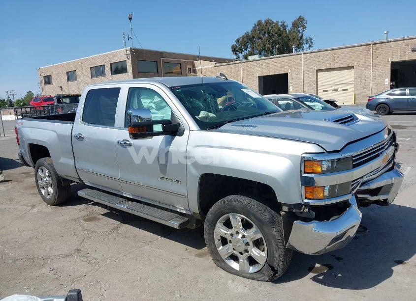 Photo 13 of 2017 Chevrolet Silverado 2500HD LTZ (VIN 1GC1KWEY9HF147801)