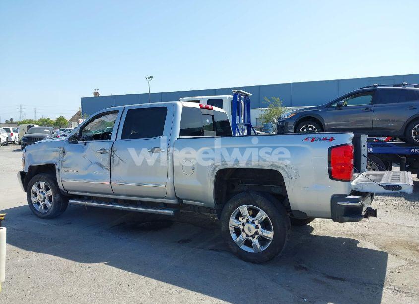 Photo 14 of 2017 Chevrolet Silverado 2500HD LTZ (VIN 1GC1KWEY9HF147801)