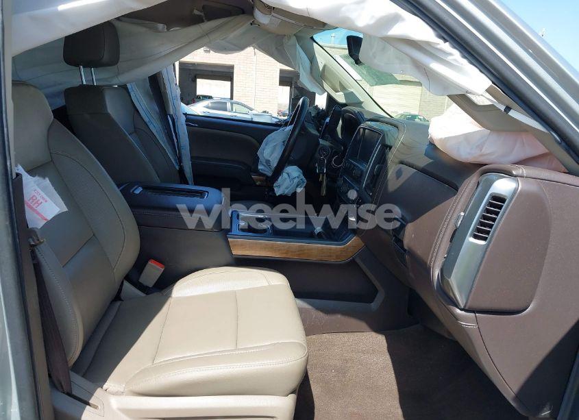 Photo 5 of 2017 Chevrolet Silverado 2500HD LTZ (VIN 1GC1KWEY9HF147801)