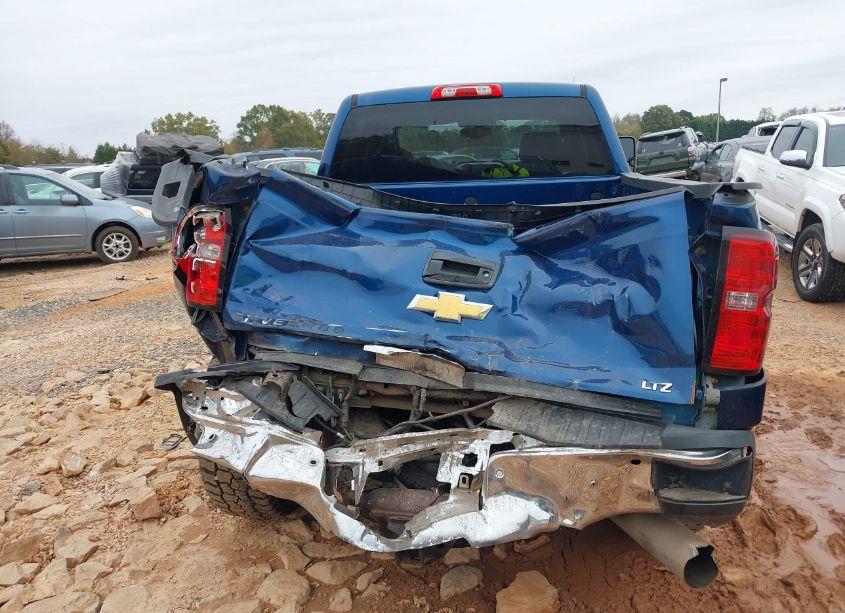 Photo 16 of 2018 Chevrolet Silverado 2500HD LTZ (VIN 1GC1KWEY9JF125903)