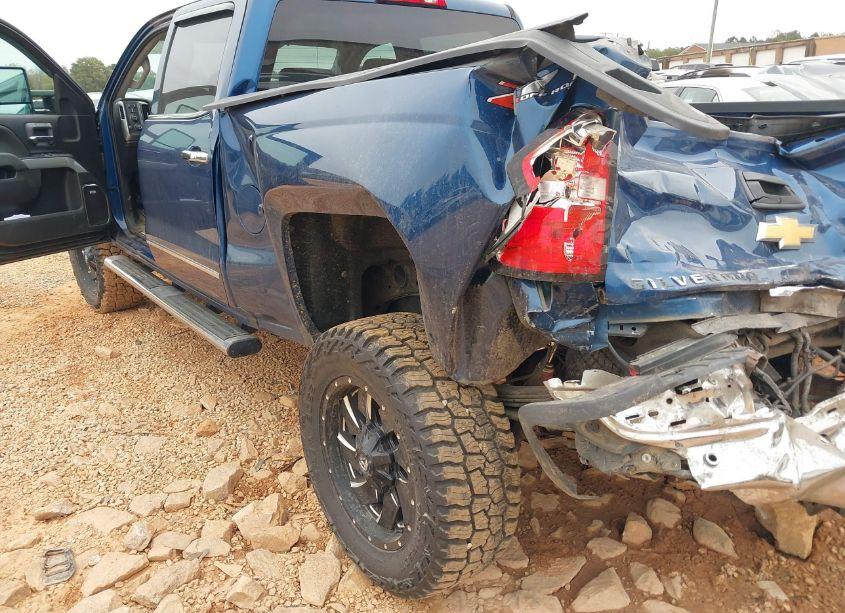 Photo 17 of 2018 Chevrolet Silverado 2500HD LTZ (VIN 1GC1KWEY9JF125903)