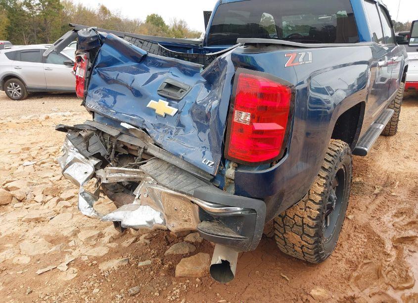 Photo 18 of 2018 Chevrolet Silverado 2500HD LTZ (VIN 1GC1KWEY9JF125903)