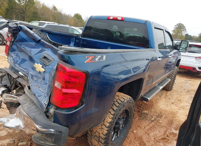 Photo 4 of 2018 Chevrolet Silverado 2500HD LTZ (VIN 1GC1KWEY9JF125903)