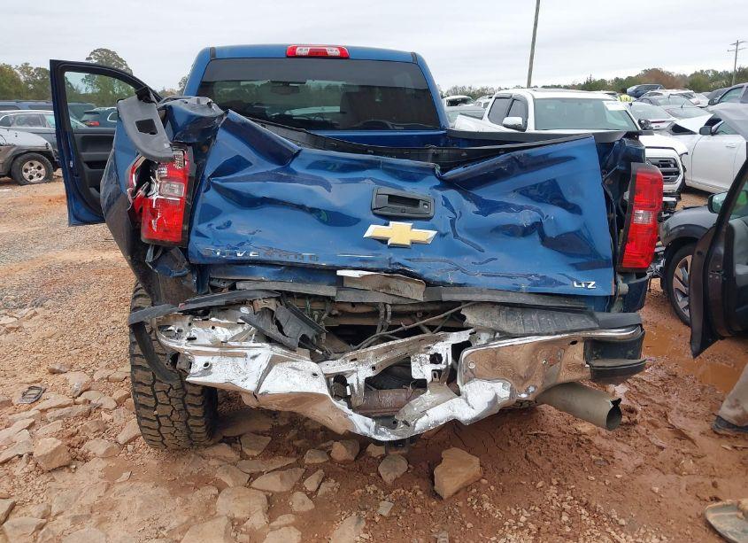 Photo 6 of 2018 Chevrolet Silverado 2500HD LTZ (VIN 1GC1KWEY9JF125903)