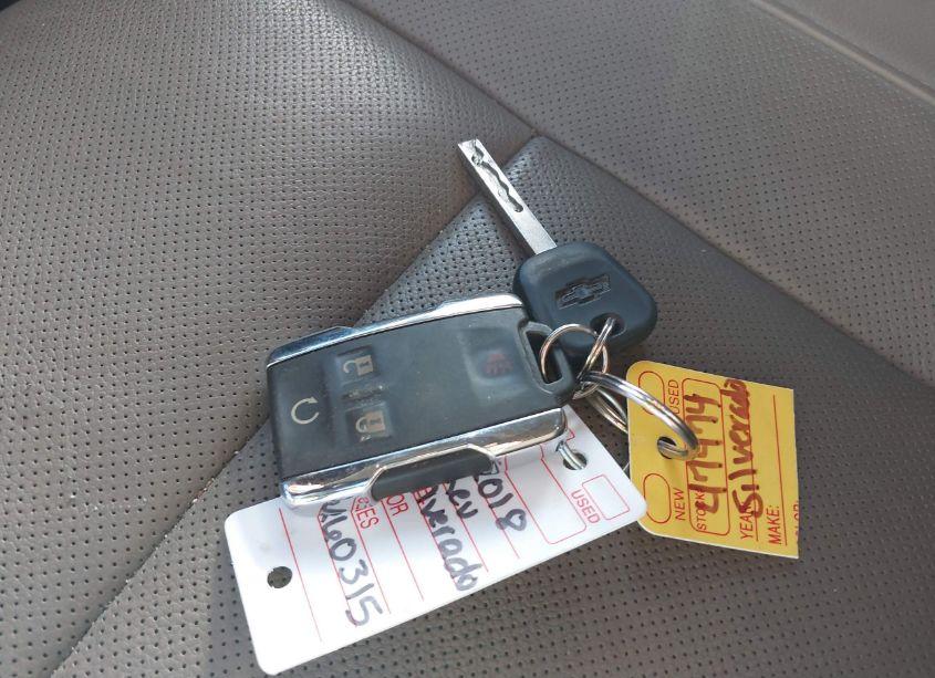 Photo 11 of 2018 Chevrolet Silverado 2500HD LTZ (VIN 1GC1KWEY9JF260315)