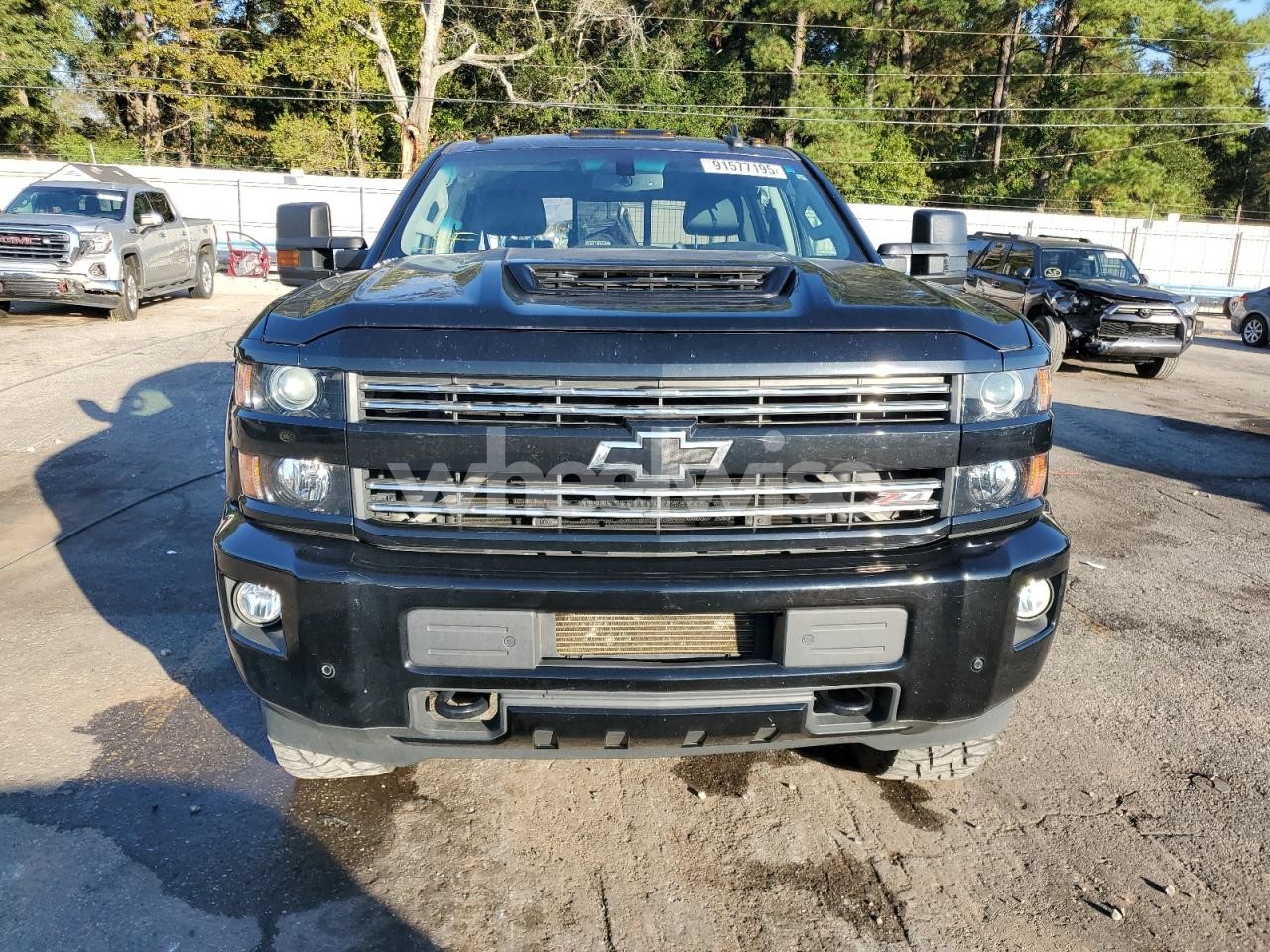 Photo 5 of 2018 CHEVROLET SILVERADO K2500 HEAVY DUTY LTZ (VIN 1GC1KWEY9JF282864)