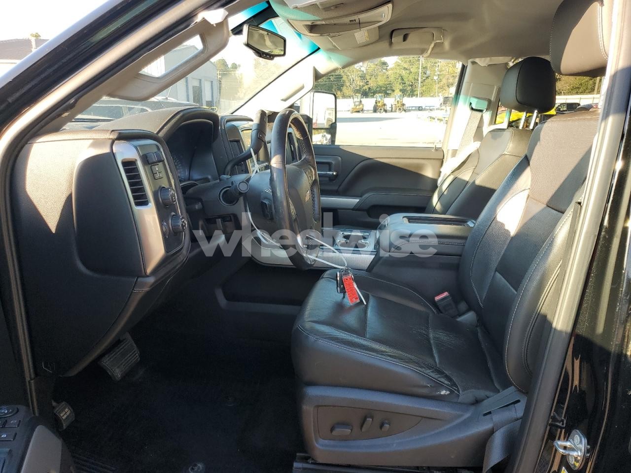 Photo 7 of 2018 CHEVROLET SILVERADO K2500 HEAVY DUTY LTZ (VIN 1GC1KWEY9JF282864)