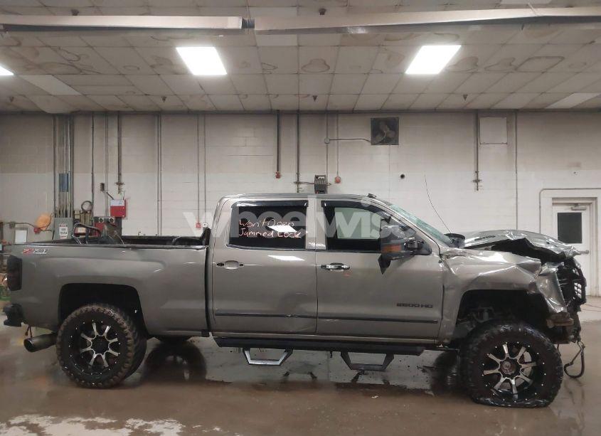 Photo 14 of 2017 Chevrolet Silverado 2500HD LTZ (VIN 1GC1KWEYXHF165157)