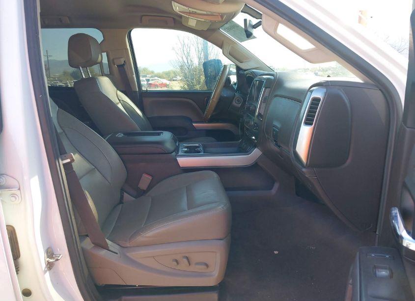 Photo 5 of 2017 Chevrolet Silverado 2500HD LTZ (VIN 1GC1KWEYXHF180807)