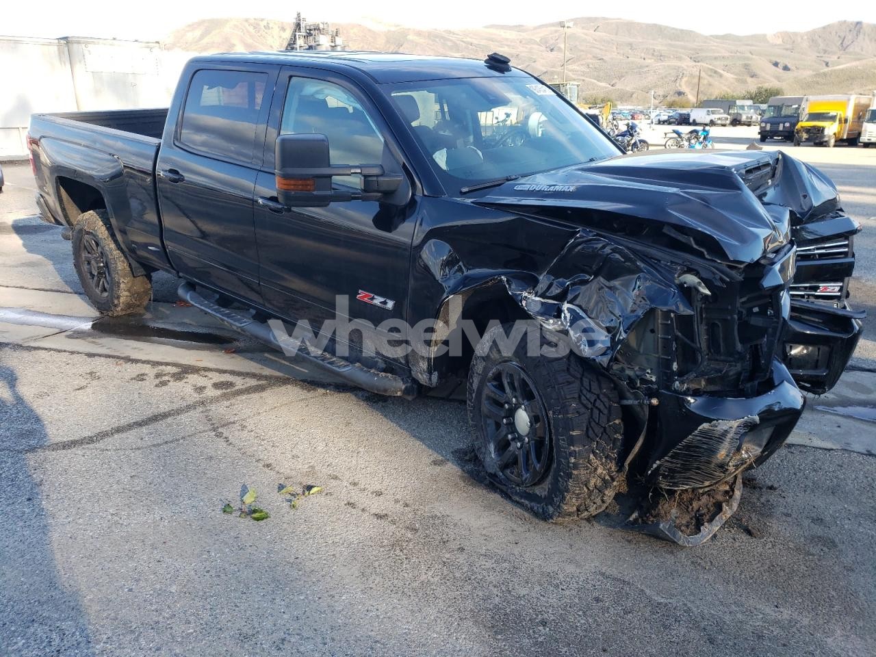 Photo 4 of 2017 CHEVROLET SILVERADO K2500 HEAVY DUTY LTZ (VIN 1GC1KWEYXHF206435)
