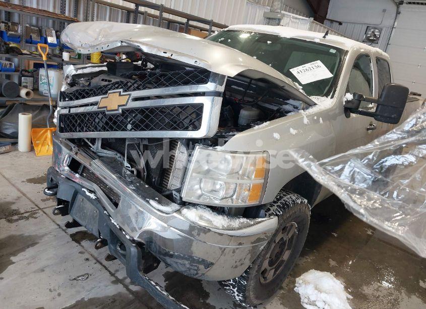 Photo 2 of 2011 Chevrolet Silverado 2500HD LT (VIN 1GC1KXC80BF215158)