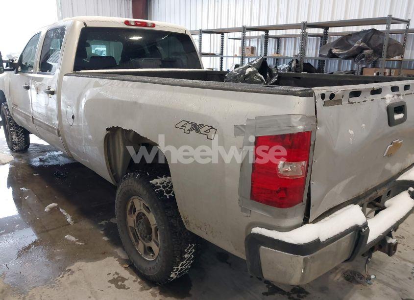 Photo 3 of 2011 Chevrolet Silverado 2500HD LT (VIN 1GC1KXC80BF215158)