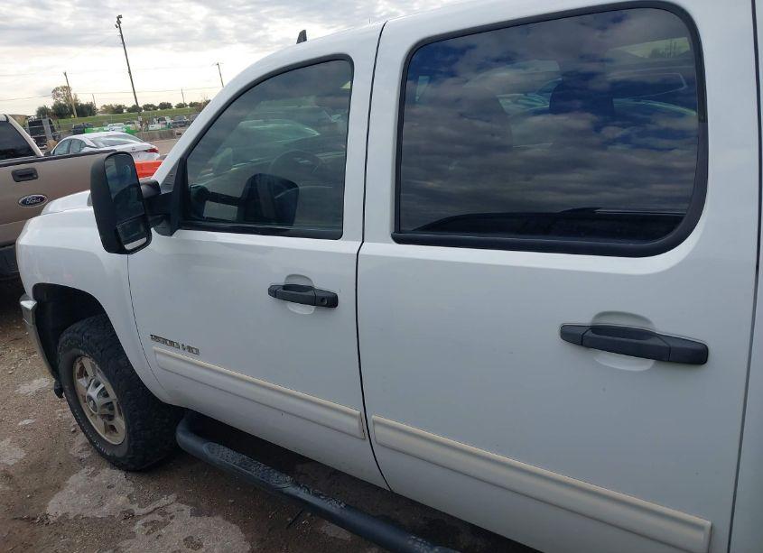 Photo 14 of 2011 Chevrolet Silverado 2500HD LT (VIN 1GC1KXC81BF250095)