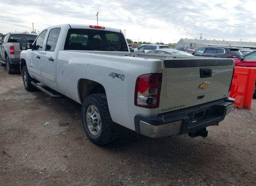 Photo 3 of 2011 Chevrolet Silverado 2500HD LT (VIN 1GC1KXC81BF250095)
