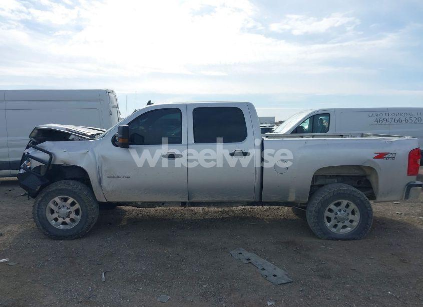 Photo 14 of 2012 Chevrolet Silverado 2500HD LT (VIN 1GC1KXC82CF241780)