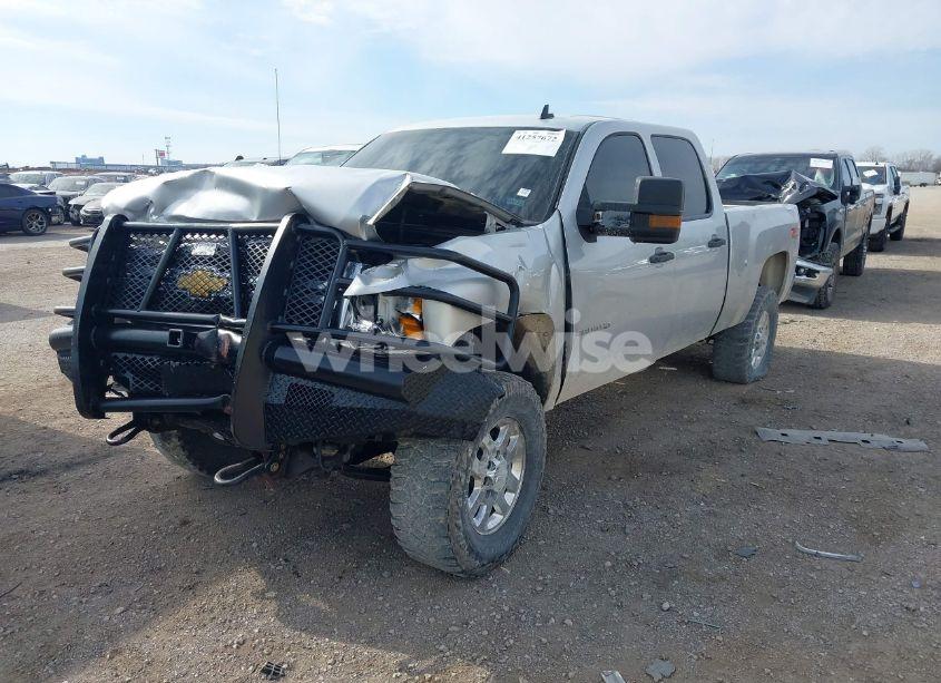 Photo 2 of 2012 Chevrolet Silverado 2500HD LT (VIN 1GC1KXC82CF241780)