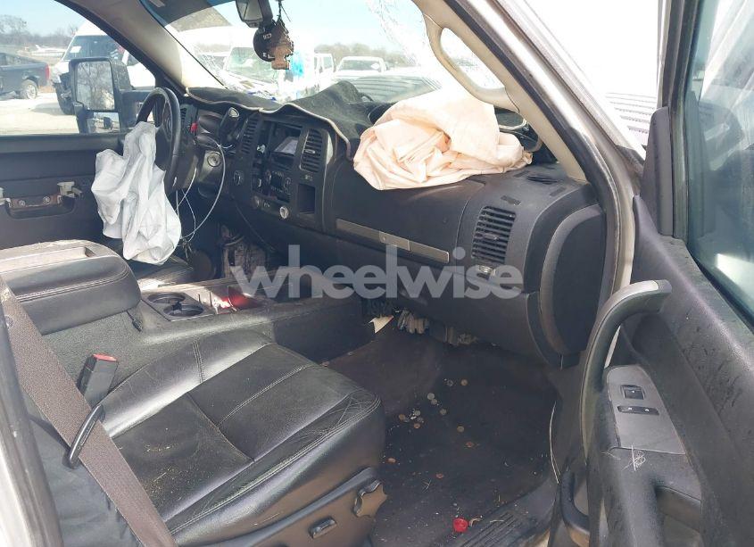 Photo 5 of 2012 Chevrolet Silverado 2500HD LT (VIN 1GC1KXC82CF241780)