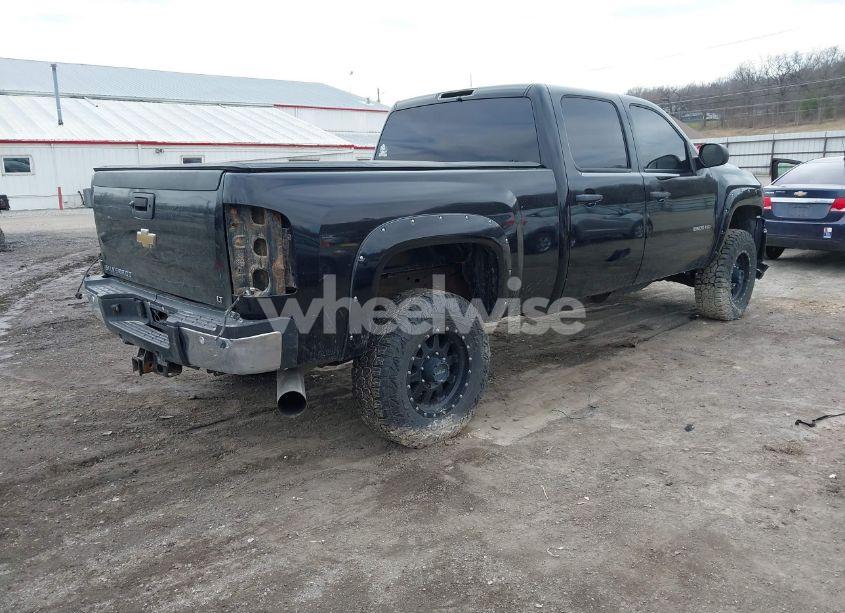 Photo 4 of 2011 Chevrolet Silverado 2500HD LT (VIN 1GC1KXC83BF172452)