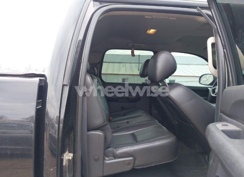 Photo 8 of 2011 Chevrolet Silverado 2500HD LT (VIN 1GC1KXC83BF172452)