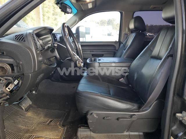 Photo 3 of 2011 CHEVROLET SILVERADO K2500 HEAVY DUTY LT N/A (VIN 1GC1KXC85BF135824)