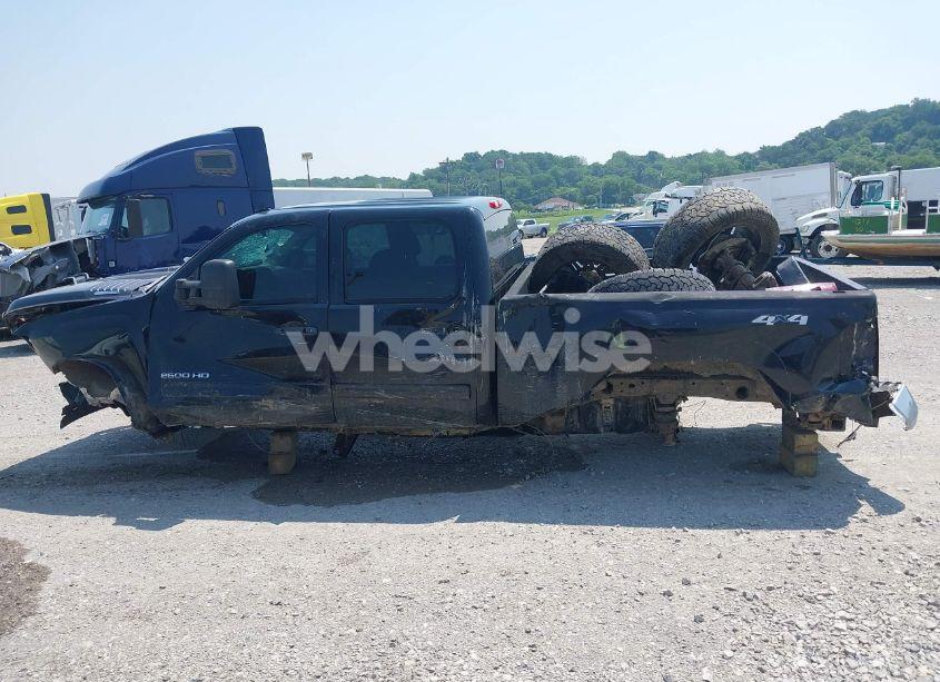 Photo 14 of 2011 Chevrolet Silverado 2500HD LT (VIN 1GC1KXC86BF223913)