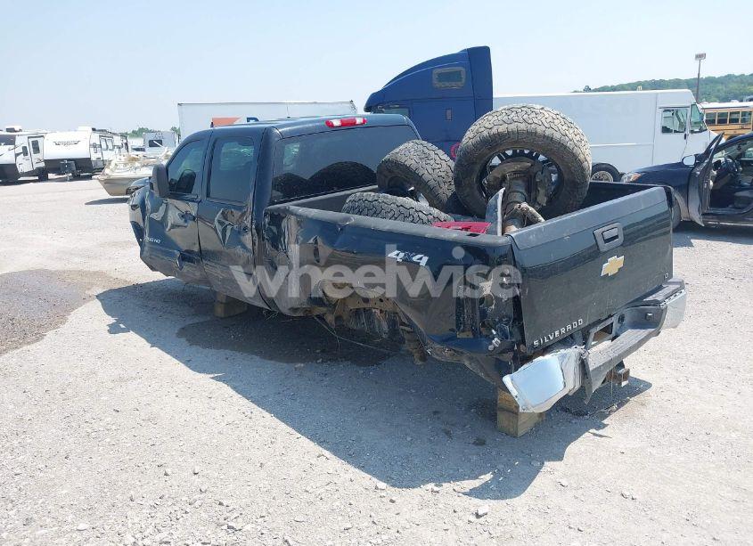 Photo 3 of 2011 Chevrolet Silverado 2500HD LT (VIN 1GC1KXC86BF223913)