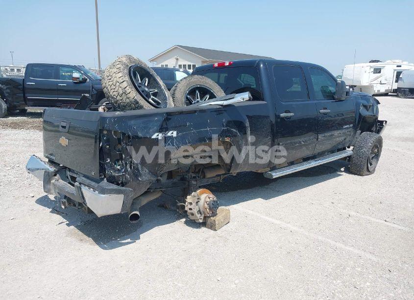 Photo 4 of 2011 Chevrolet Silverado 2500HD LT (VIN 1GC1KXC86BF223913)