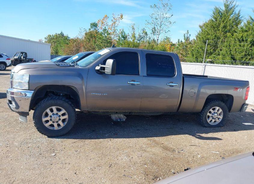 Photo 14 of 2013 Chevrolet Silverado 2500HD LT (VIN 1GC1KXC86DF107632)