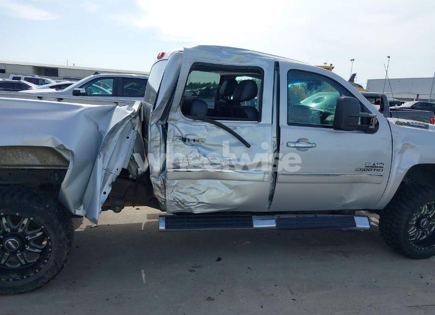 Photo 6 of 2012 Chevrolet Silverado 2500HD LT (VIN 1GC1KXC88CF213157)