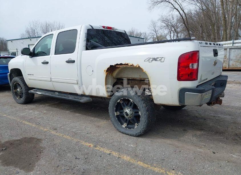 Photo 3 of 2011 Chevrolet Silverado 2500HD LT (VIN 1GC1KXC89BF253469)