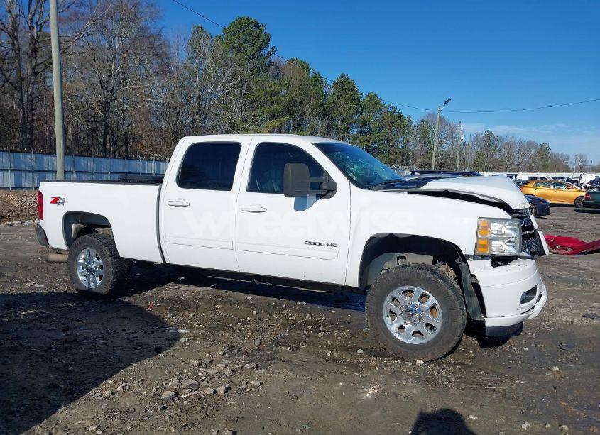 Photo 13 of 2012 Chevrolet Silverado 2500HD LT (VIN 1GC1KXC8XCF218408)