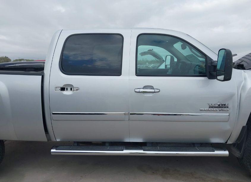 Photo 14 of 2013 Chevrolet Silverado 2500HD LT (VIN 1GC1KXC8XDF176856)
