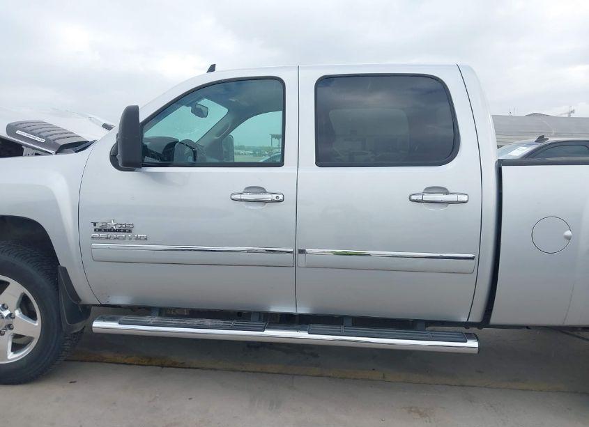 Photo 15 of 2013 Chevrolet Silverado 2500HD LT (VIN 1GC1KXC8XDF176856)