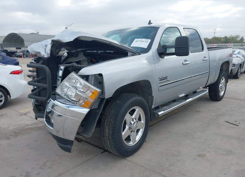 Photo 2 of 2013 Chevrolet Silverado 2500HD LT (VIN 1GC1KXC8XDF176856)