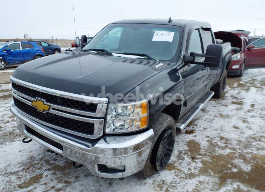 Photo 2 of 2012 Chevrolet Silverado 2500HD LT (VIN 1GC1KXCG0CF171848)