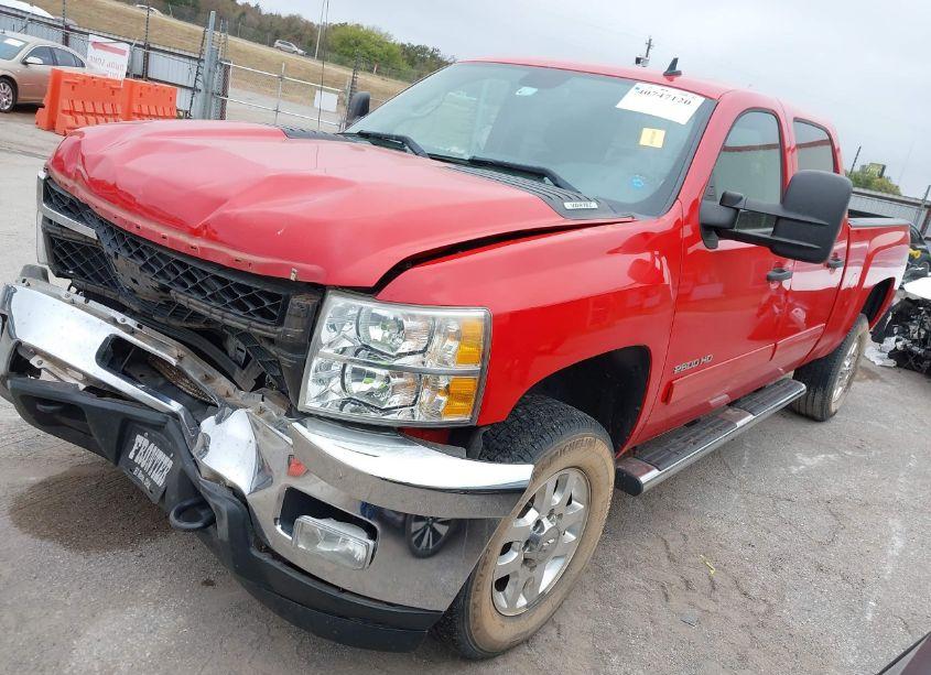 Photo 2 of 2013 Chevrolet Silverado 2500HD LT (VIN 1GC1KXCG0DF214294)
