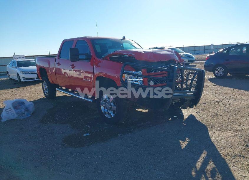 2013 Chevrolet Silverado 2500HD LT (VIN 1GC1KXCG0DF228275) main photo