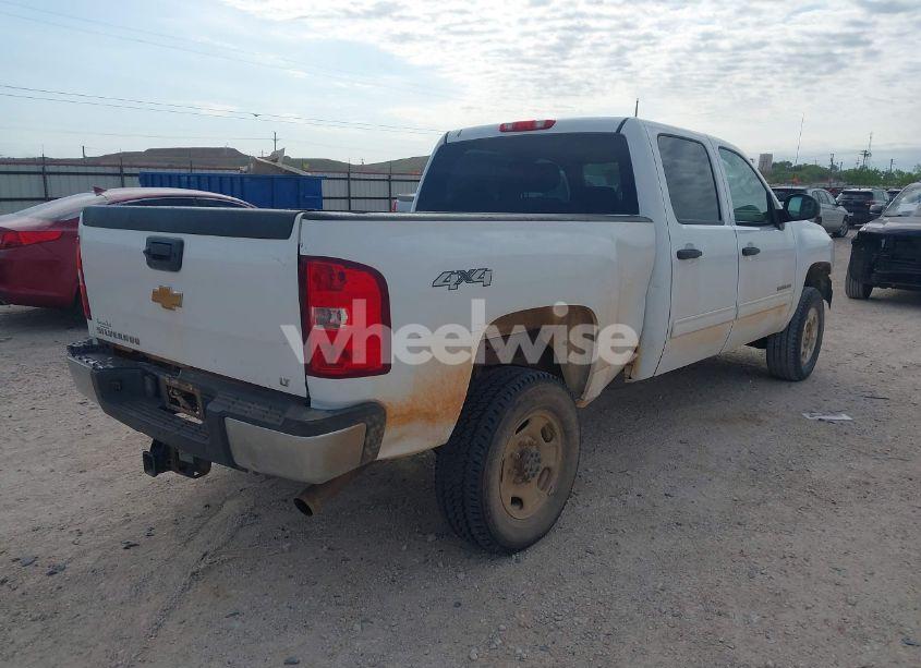 Photo 4 of 2014 Chevrolet Silverado 2500HD LT (VIN 1GC1KXCG0EF128453)