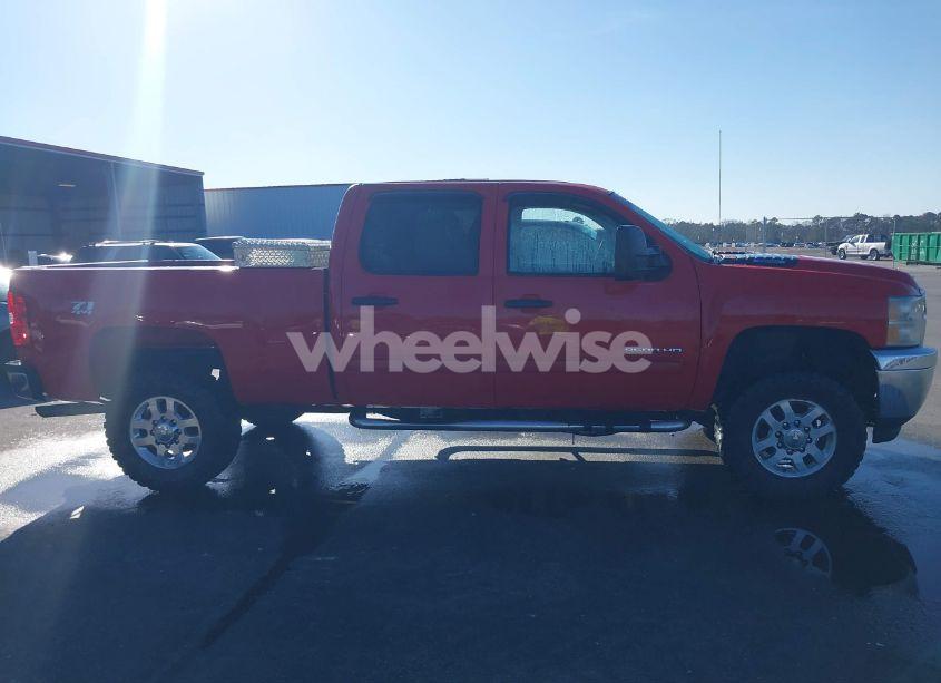 Photo 13 of 2013 Chevrolet Silverado 2500HD LT (VIN 1GC1KXCG1DF144630)